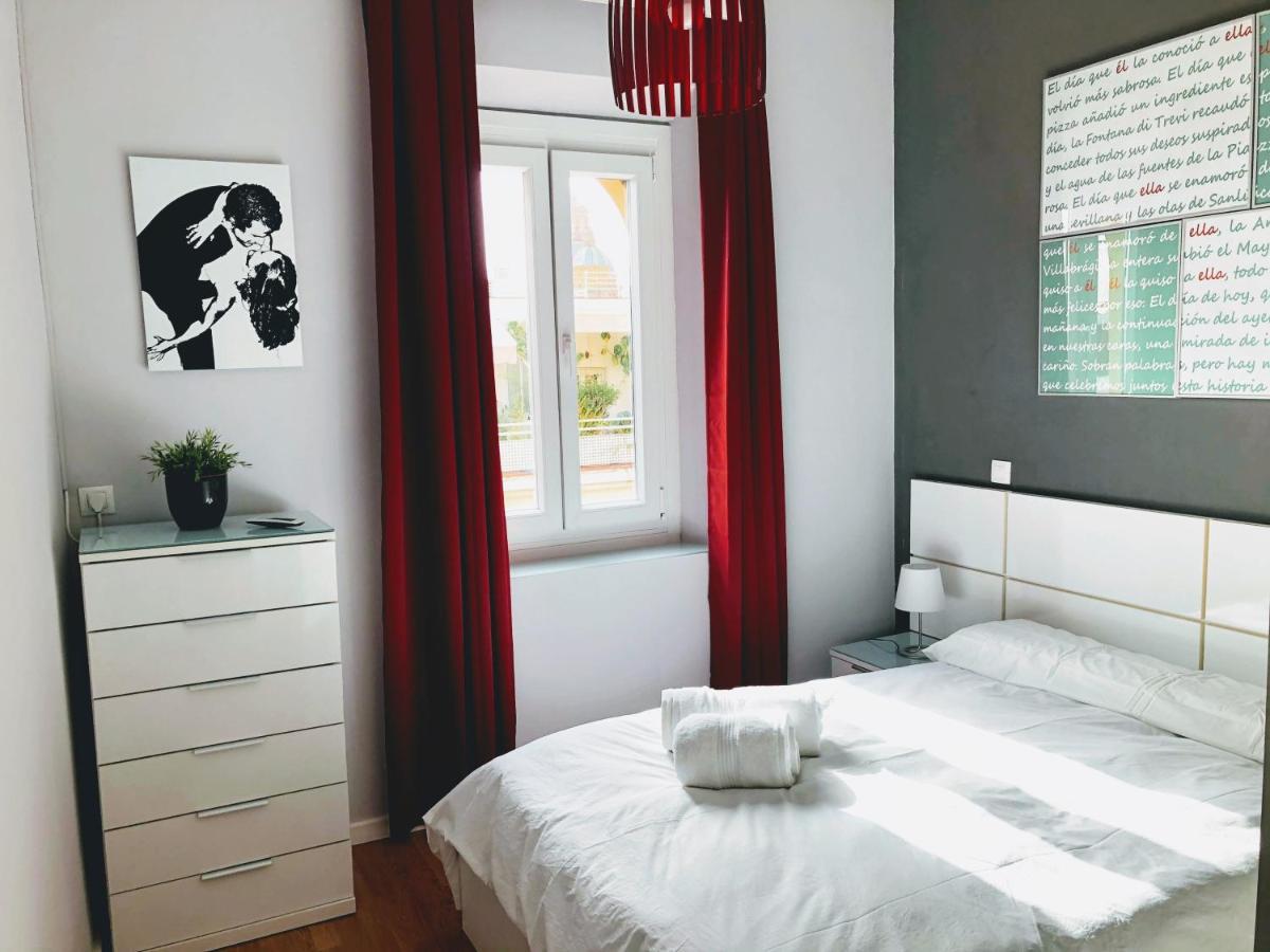 Central Apartment In Seville Luaran gambar
